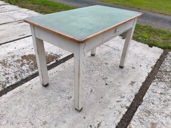 Starožitný jídelní stůl se šuplíkem - 2