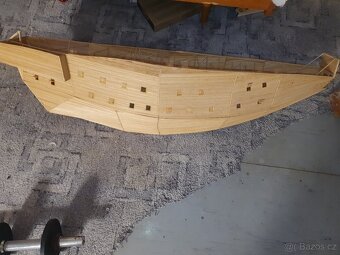 Model lodi černá perla trup - 2