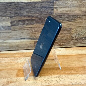 IPhone SE 2020 128GB, černý (12 měsíců záruka) - 2