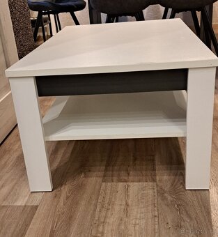 Konferenci stolek - 2