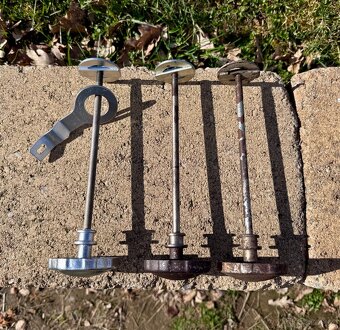 Jawa pérák, Ogar 350 - šrouby tuhosti řízení - 2