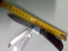 Lovecky nuz z vyvrhovakem zaviraci - 2