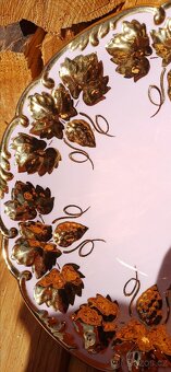 Růžový porcelán zlacený talíř - 2