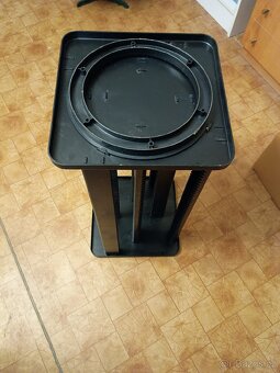 Stojan na cd - otočný - 2