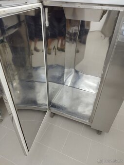 Nerezová lednice - 2