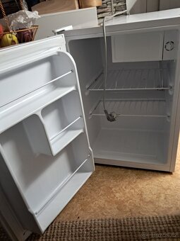 Malá lednička 68l - 2