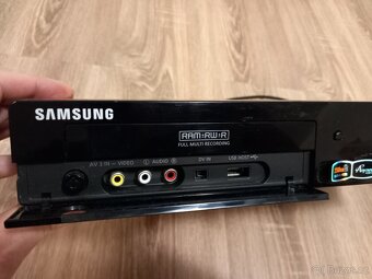 Prodám DVD rekordér samsung SH875 - 2