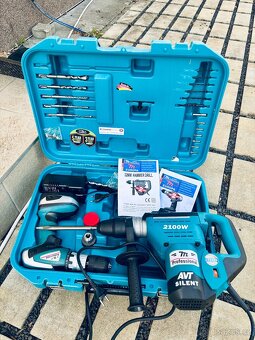 BOURACÍ KLADIVO - 2