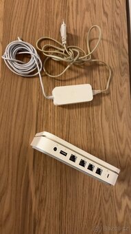 Apple WiFi router - 2