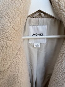 Béžový teddy kabát od Monki - 2