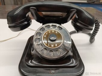 STARÝ TELEFON - 2