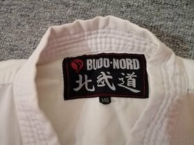 1x blůzka karate, 1x blůzka judo, 1x pásek - 2