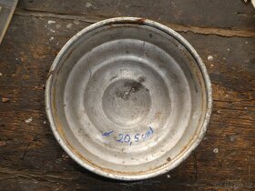 Poklice na veterána prům. 20,5 cm. - 2