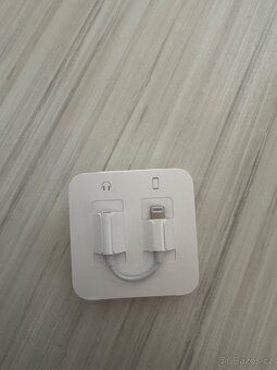 Apple originální sluchátka - 2