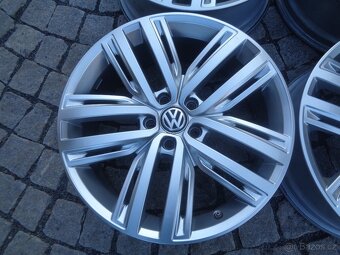 Alu kola/disky 5x112 r19 Originál VW - Auckland - 2