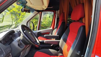 Obytný Peugeot Boxer 2,2 HDI, r.v.2007, 210.000km pro 5 osob - 2