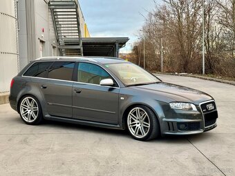 AUDI RS4 B7 4.2 V8 Quattro - 2