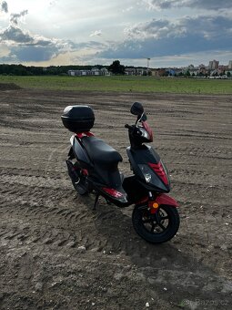 Skůtr Explorer Race GT 50ccm - 2