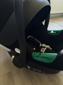 Autosedačka Cybex Aton B2 + isofix základna - 2