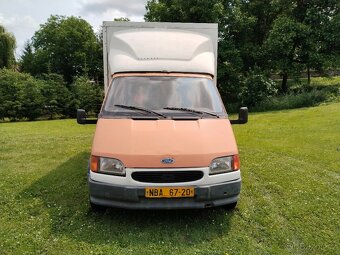 Ford Transit 2.5D. Přepravník koní - 2