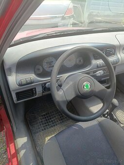 Škoda Felicia na náhradní díly - 2