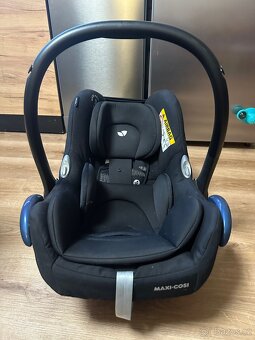 Autosedačka Maxi-Cosi CabrioFix i-Size - 2