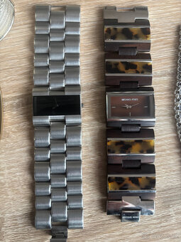 Dámské hodinky a doplňky - komplet - 2