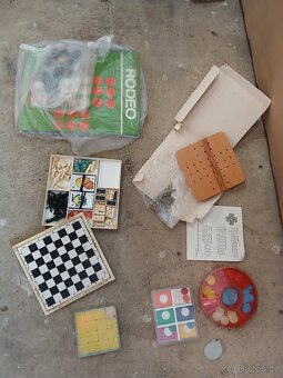 Staré hračky a stavebnice - 2