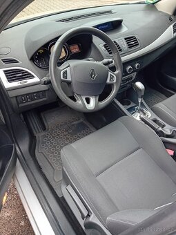 Renault Megane III GRAND - 2