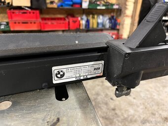 Roketka kufru bmw e36 touring - 2