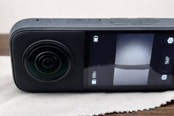 Insta360 X3 + příslušenství – top stav - 2