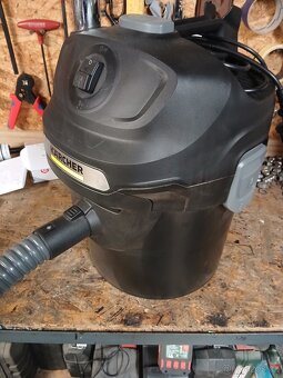 Prodám vysavač na polel Karcher - 2