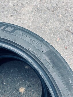 Pneu letní 225/45/17 - 2