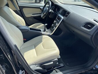 Volvo V60 D4 2015 140kW nez. topení, kamera, navigace,... - 2