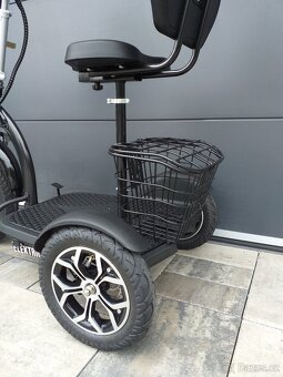 Elektrická tříkolka pro seniory 800 W, baterie 12 AH - 2