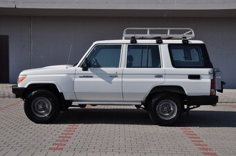 Toyota HZJ 76 Land Cruiser - NOVÉ AUTO - 14 km - 4.2 Diesel - 2