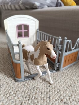 Schleich kůň a stáj - 2