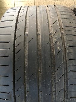 325/35/20 prodám 2ks pneu - 2