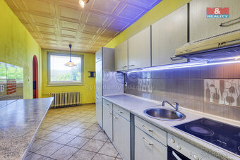 Prodej bytu 4+1, 85 m², Hostomice, ul. Dobříšská - 2