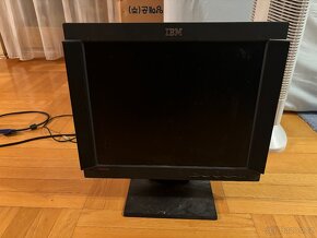 IBM monitor - 2