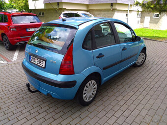 Prodáme Citroen C3 1.1 44 kw benzín,r. 2005,Tažné zařízení. - 2
