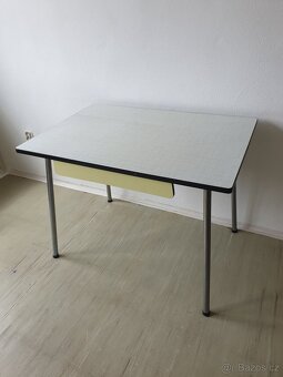 Retro umakartový stůl - 2
