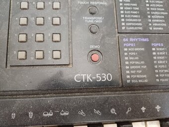 Volná klávesnice, možná rozbitá. Casio CTK-530 - 2