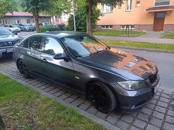 BMW e90 320 d - 2