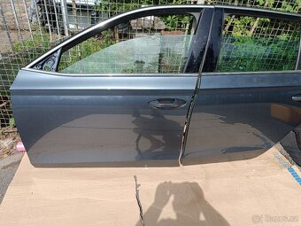 Skoda Octavia IV combi - boční dveře, zpětné zrcátko - 2
