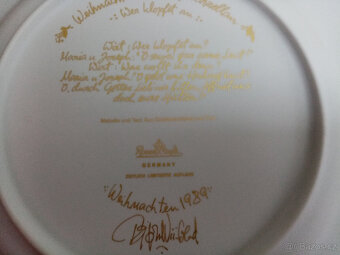 Dekorativní porcelánové talíře na zavěšení na zed - 2