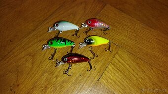 🎣 Sada 5 woblerů 4,5 cm – potápivé nástrahy na přívlač. - 2