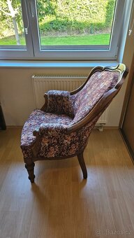 Starožitný nábytek - 2