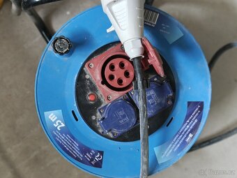 Prodlužovací kabel na bubnu 25 m, 400 V - 2
