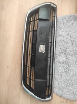 Přední mřížka Peugeot 208 - 2